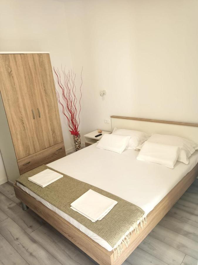 Apartman Lux Макарська Екстер'єр фото