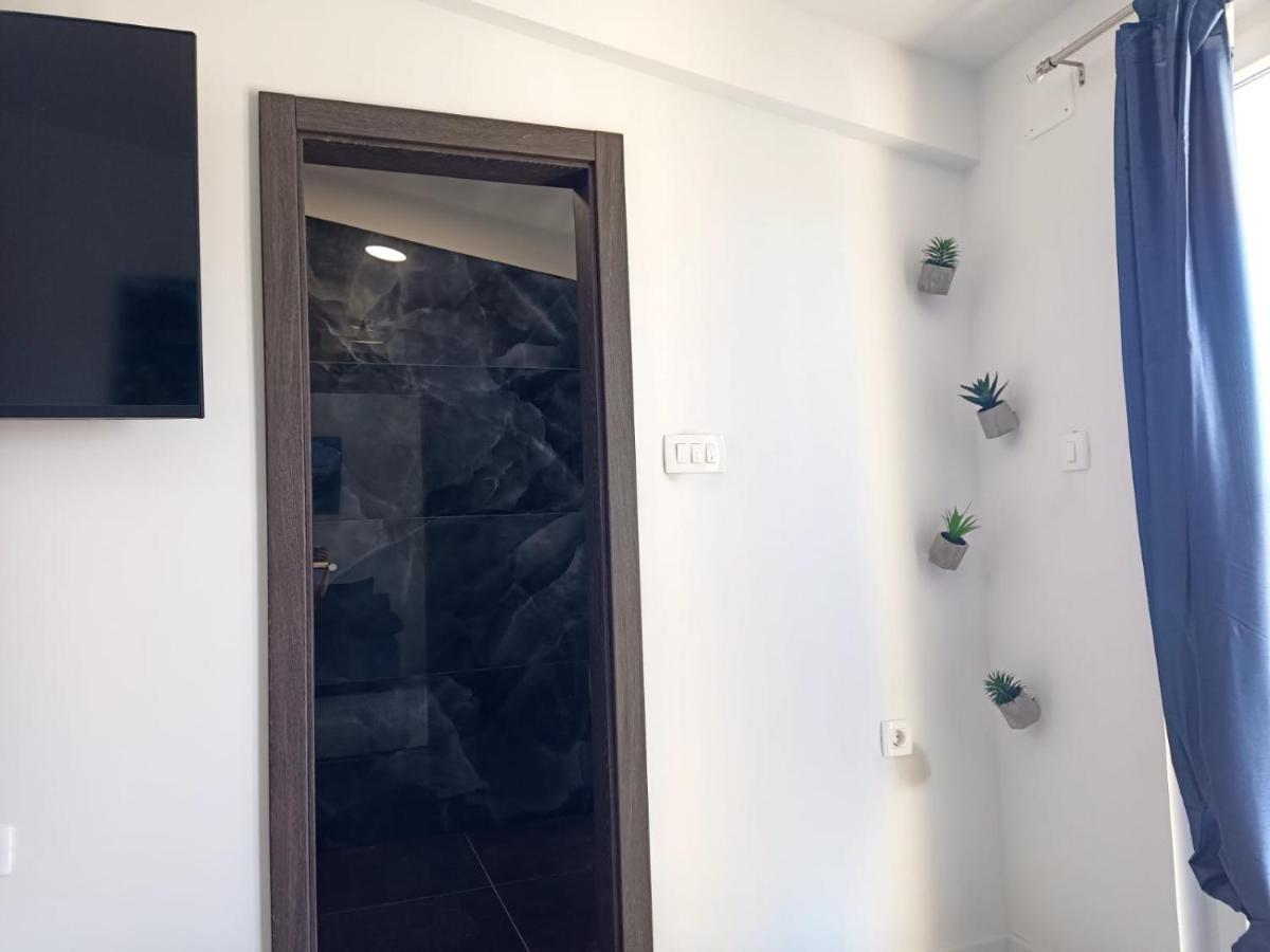 Apartman Lux Макарська Екстер'єр фото