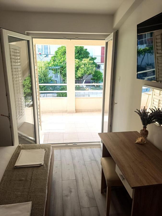 Apartman Lux Макарська Екстер'єр фото