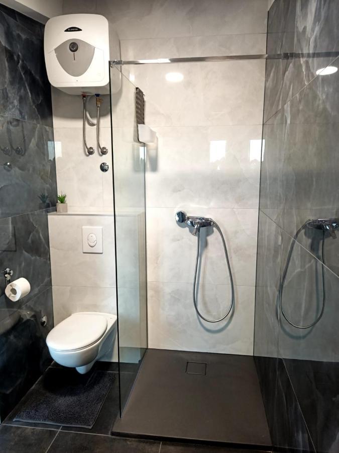 Apartman Lux Макарська Екстер'єр фото