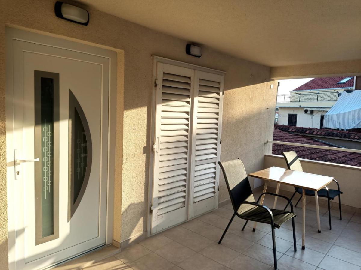 Apartman Lux Макарська Екстер'єр фото